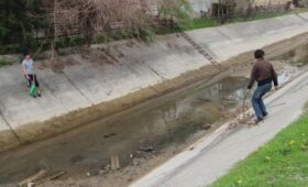 В Ошской области стартуют работы по реконструкции канала «Араван Ак-Буура»