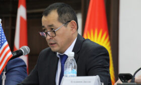 Глава Минздрава прокомментировал инициативу о добровольной сооплате для медиков