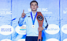 Жантөрө Мирзалиев — чемпион мира по борьбе (U-20)