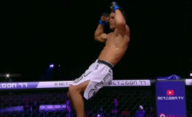 Асан Аманов победил казахстанца на турнире OCTAGON 77