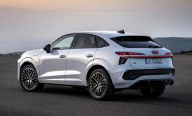 Новый Audi Q3 обзавёлся купеобразной версией Sportback: профиль ниже, цены выше