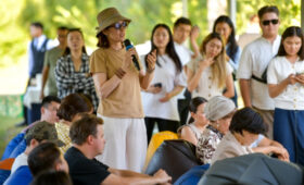 «К 1 сентября пусть дети приносят в школу не букеты, а саженцы»