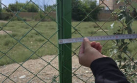 Минстрой выявил нарушения при строительстве мини-футбольного поля в селе Тору-Айгыр