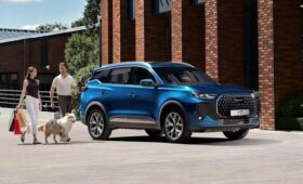 Российский бренд Tenet расширяет гамму: на подходе кроссовер T7