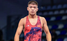 Адилет Акылбеков завоевал серебро чемпионата мира по вольной борьбе