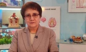 Мыть руки, обрабатывать продукты и укреплять иммунитет — врач рассказала о мерах профилактики кишечных инфекций и сезонных заболеваний