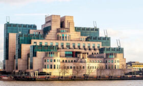 МИ-6 запустила интернет-платформу для вербовки новых шпионов