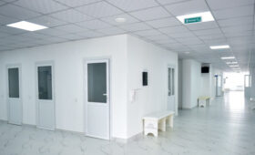 Профильный комитет ЖК одобрил запрет на частную практику без 5-летнего стажа в госбольницах 