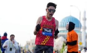 Нурсултан Кенешбеков установил рекорд Кыргызстана на полумарафоне в Алматы