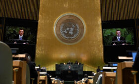 Президент Кыргызстана подверг критике санкции Запада