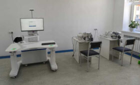 Центру охраны материнства и детства передали роботизированный тренажер для реабилитации