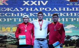 Сотрудник 9-й службы ГКНБ завоевал золото по сумо на Международных Иссык-Кульских спортивных играх