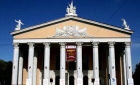 Театр оперы и балета КР представил свой октябрьский репертуар