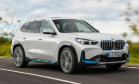 Рестайлинг BMW iX1 2026