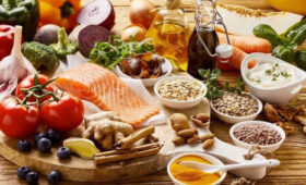 Медики рассказали, каким должен быть рацион питания и режим у детей