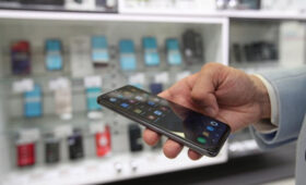 В России с 1 сентября ввели новые правила продажи смартфонов