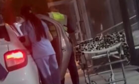 2 случая за один день: В Бишкеке еще одна женщина родила в патрульной машине