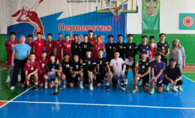 Среди школьников столицы прошли соревнования по волейболу в честь Дня независимости