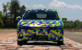 Lafa 5 от марки Leapmotor, которую продвигает Stellantis: «живые» фото и расшифровка названия