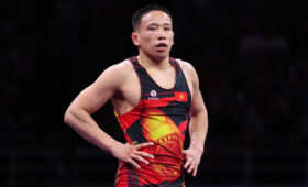 Чемпионат мира: Улан Муратбек уулу выиграл схватку, проигрывая со счетом 0:7