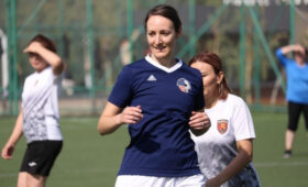 В Бишкеке открылась первая женская любительская футбольная лига