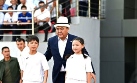 В Токтогуле открылся новый стадион. Фото