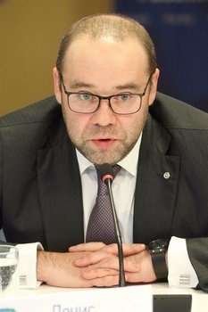 MAX’а бояться — в Россию не ездить