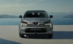 Новый Mitsubishi Eclipse Cross на базе Renault стартует с топовой начинкой