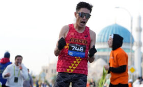 Нурсултан Кенешбеков выиграл полумарафон в Алматы, установив рекорд Кыргызстана