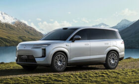 Кроссовер Denza N8L от BYD: первое фото салона и дата премьеры