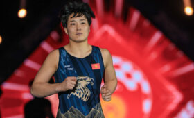 Призерам чемпионата мира вручили машины, тренерам — денежные премии