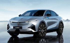 Alpine A390 готовится к старту продаж: цены ниже, чем у Porsche Macan, но всё равно дорого