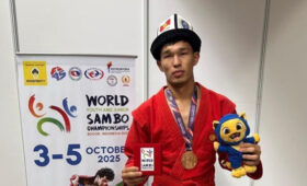 Айбаз Орозбеков завоевал бронзовую медаль на молодежном чемпионате мира по самбо