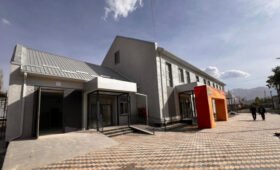 В селе Кош-Дөбө Ак-Талинского района скоро откроется новая больница