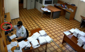 ГКНБ задержал сотрудников таможни «СЭЗ Бишкек»