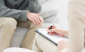 В Кыргызстане на учете состоят около 60 тыс. человек с психическими расстройствами