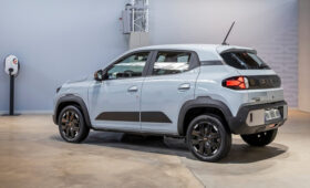 Обновлённый Dacia Spring: более мощные двигатели, доработанное шасси и старая цена