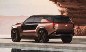 Кроссовер Mitsubishi Elevance: сенсоры, искусственный интеллект и электрический полный привод