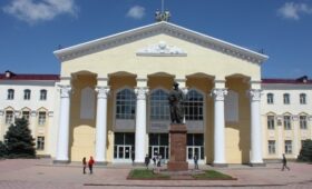 Преподавателей Института ППКК поздравили с профессиональным праздником