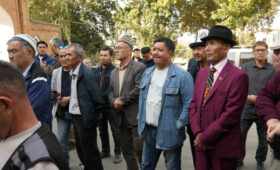 В Оше открылась международная выставка «Сулейман — 4 времени года»