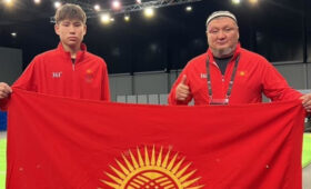 Темир Бикбоев завоевал серебряную медаль по пенчак-силату 