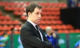 Экс-тренер сборной Кыргызстана раскритиковал Айдара Абдыжалил уулу