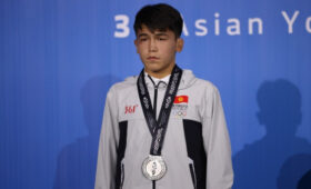 Борцы завоевали 4 медали в первый день на юношеской Азиаде в Бахрейне