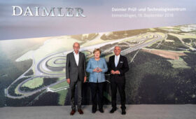 Головной автополигон Mercedes-Benz получил новый центр испытаний светотехники