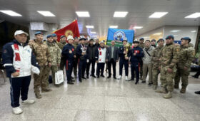Сборная Кыргызстана по армейскому рукопашному бою с медалями вернулась из Москвы