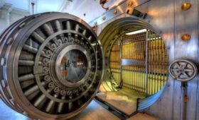 Зачем Кыргызстану  гигантское  хранилище золота