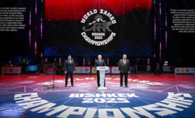 В Бишкеке открылся чемпионат мира по самбо