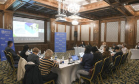 В Кыргызстане стартовала серия тренингов по безопасности вакцинации