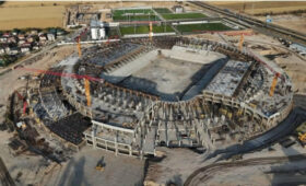 В Бишкеке продолжается строительство стадиона «Азаттык Арена»