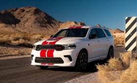 Кроссоверу Dodge Durango возвращена вся моторная гамма, включая базовый V6